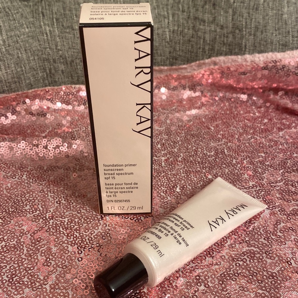 Foundation primer sunscreen broad espectrómetro spf 15